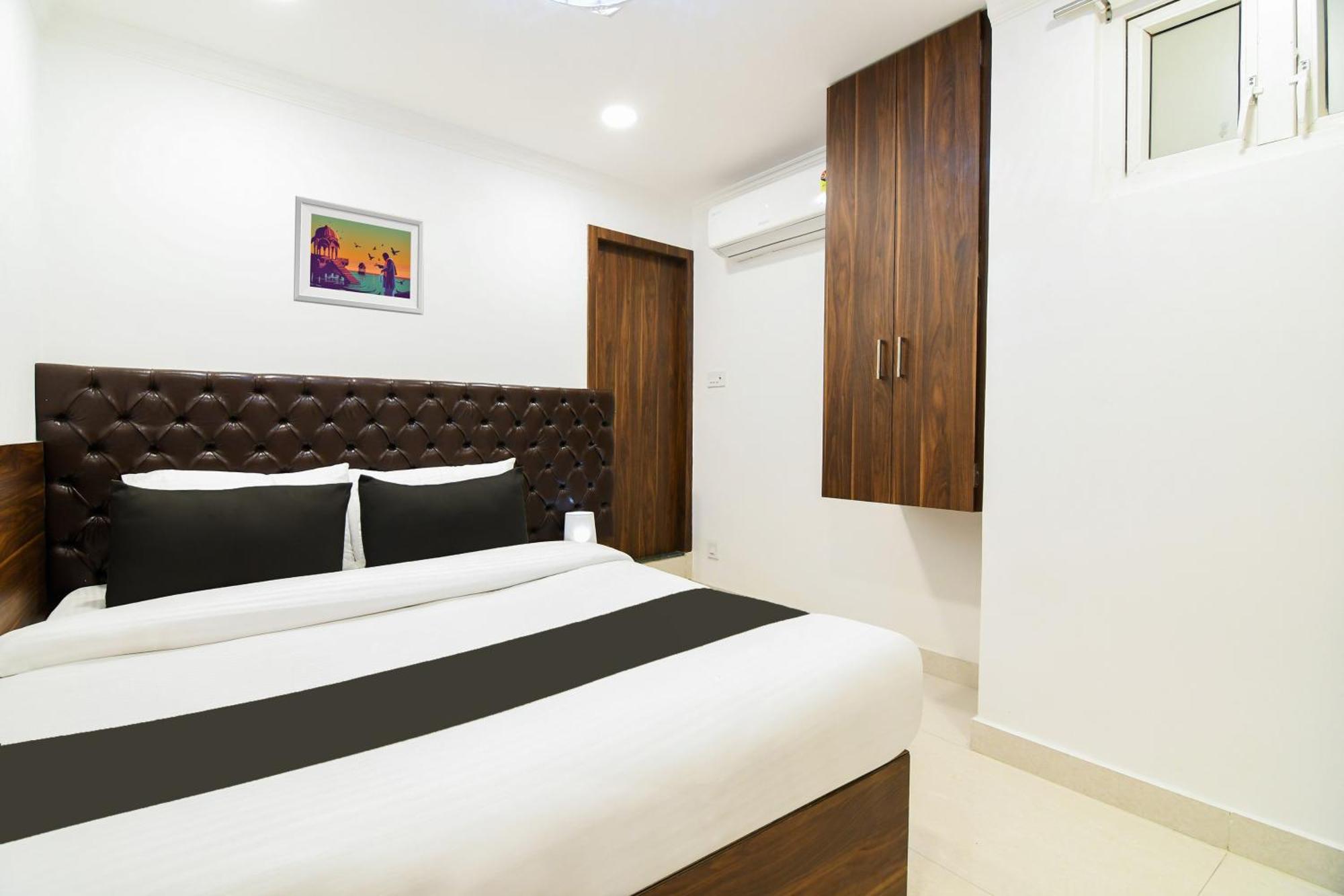 Super Hotel O Eminent Hotel Kalküta Dış mekan fotoğraf